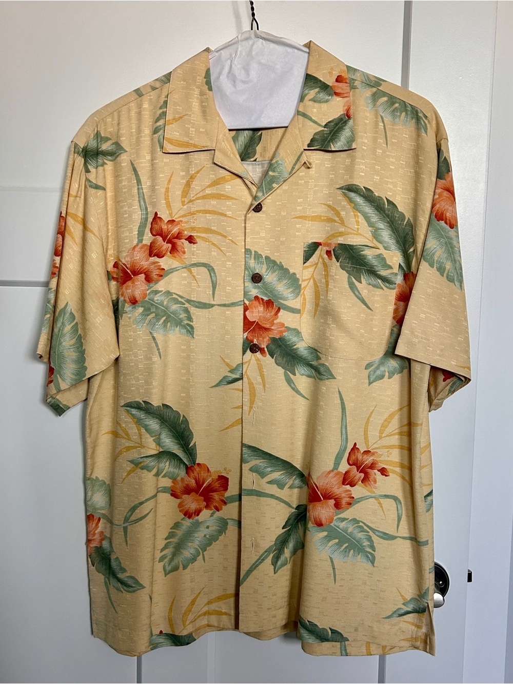 Tommy Bahama Men’s Silk Beige Floral Button-Up Shirt